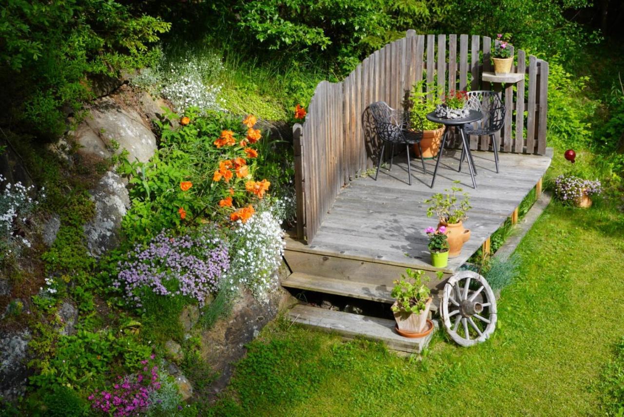 Apart Lisa Solden Luaran gambar